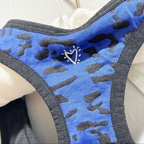 BETSEY JOHNSON PERFORMANCE Racerback Bra - Picture 5 of 7